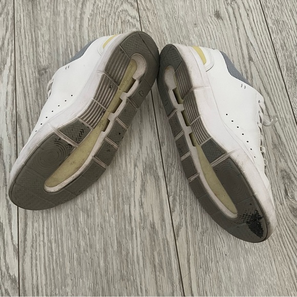 On Cloud Women’s Shoes The Roger Advantage . White/Rose. Size US6 - Picture 3 of 11